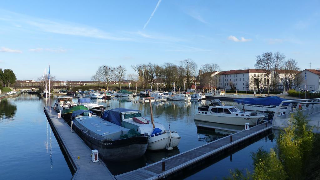 Hotel De L'Europe ตูล ภายนอก รูปภาพ